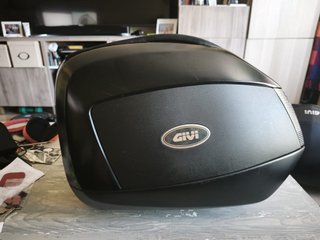 Maleta Givi V47 + pareja V35