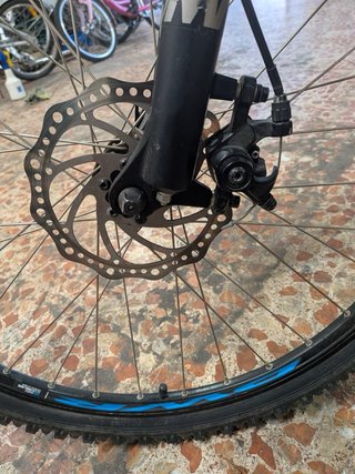 389. Bicicleta MTB Btwin.