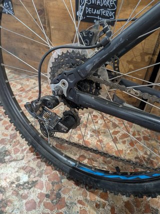 389. Bicicleta MTB Btwin.