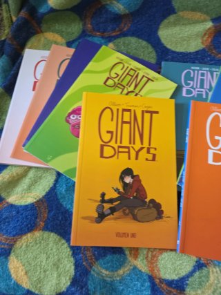 Giant days 1 a 14, serie completa
