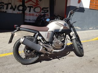 MH Revenge 125 Beige/Marrón