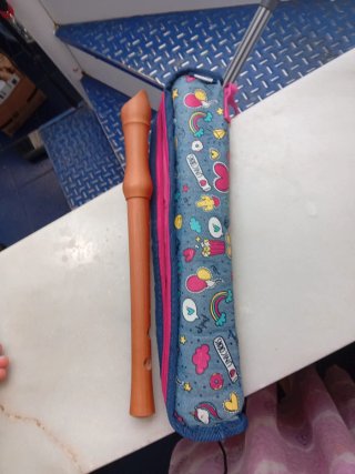 Flauta dulce Hohner madera de peral con funda