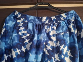 Pantaloni eleganti Camomilla blu e bianchi nuovi