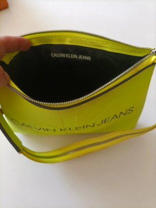 Bolsito Calvin Klein Jeans Amarillo