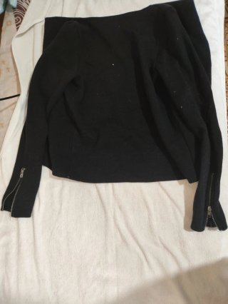 Chaqueta ZARA negra cremallera
