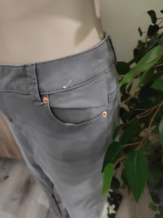 Pantalones vaqueros grises Primark sin estrenar
