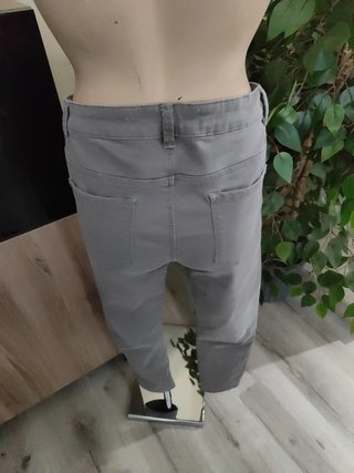 Pantalones vaqueros grises Primark sin estrenar
