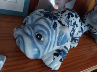 Figura Bulldog Francés Azul y Blanco