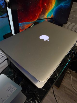 MacBook Pro 2015 13”/ 8GB RAM/ 256GB SSD