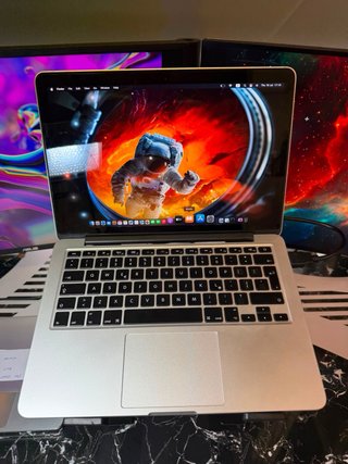 MacBook Pro 2015 13”/ 8GB RAM/ 256GB SSD