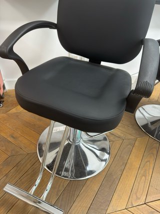 Estación Barbería/Peluquería Negra