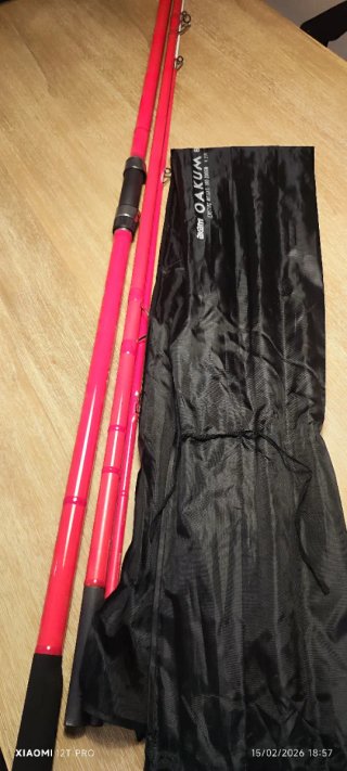 Caña Surfcasting Oakum Akawi + Carrete Zun Zun