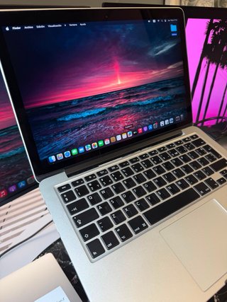 MacBook Pro 2015 13”/ 8GB RAM/ 256GB SSD
