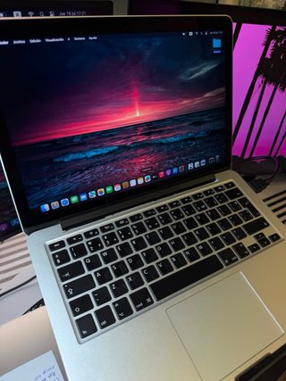 MacBook Pro 2015 13”/ 8GB RAM/ 256GB SSD