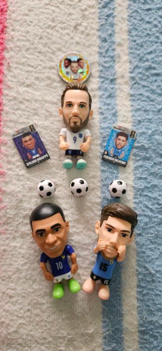 Figure di calcio Ballers Zuru Mbappé Valverde Kane