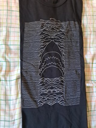 Camiseta Tiburón Joy Division Talla M