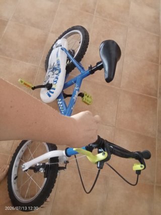 Bici infantil azul Decathlon