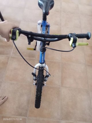 Bici infantil azul Decathlon
