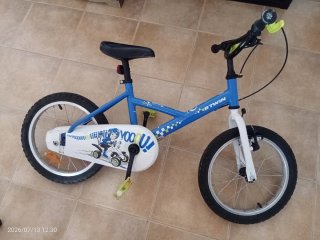 Bici infantil azul Decathlon