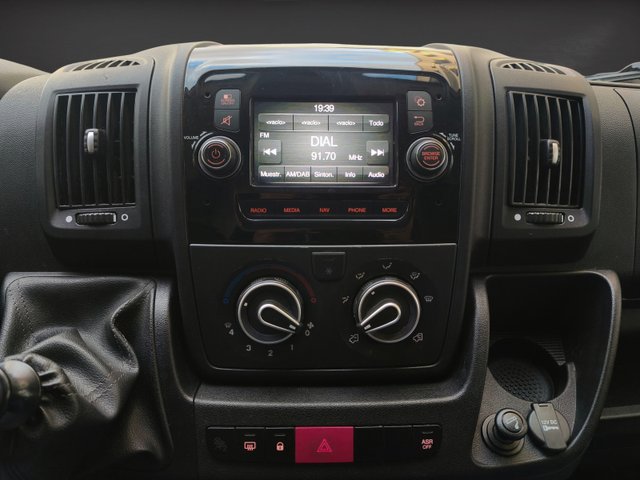 L3H2 Premium 2.2  2021 | Desde 366 € al mes