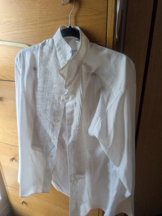 Camisa de vestir blanca smoking plisada