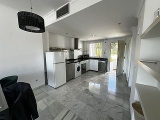 Piso en venta en Los Naranjos - Las Brisas en Marbella