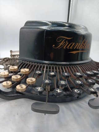 Máquina de escribir Franklin antigua