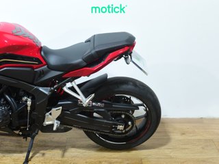 HONDA CBR 650 R (A2)(QUICKSHIFTER)(HONDA PLUS 11/28)