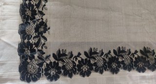 Mantilla antigua encaje 60x132cm