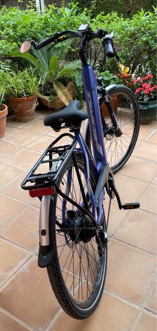 Bicicleta Eléctrica Atala Morada.