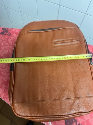 Mochila de piel nueva