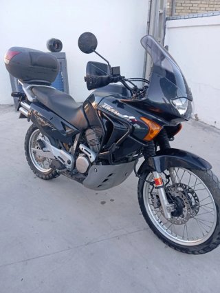 Honda Transalp XL 650 V Negra
