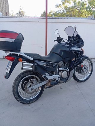 Honda Transalp XL 650 V Negra