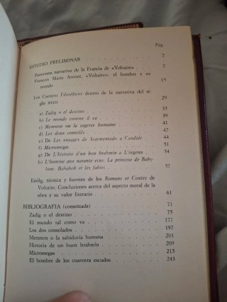 Cuentos escogidos de Voltaire en 2 volúmenes