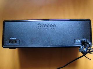 Radio Despertador Oregon Scientific con Proyector
