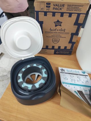 Contenedor Pañales Tommee Tippee Twist & Click