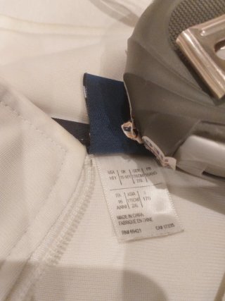 Chaqueta Reebok niño blanca