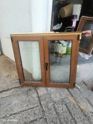 Ventana PVC Marrón