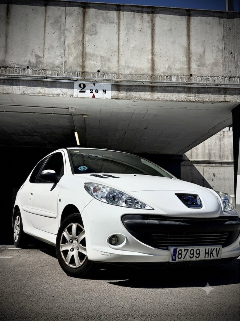 Peugeot 206 1.1i 3p 2012