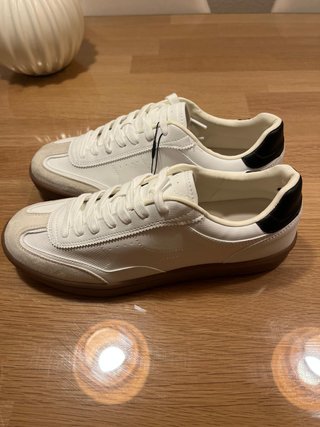 Zapatilla Suela Contraste - Color Blanco -Talla 44