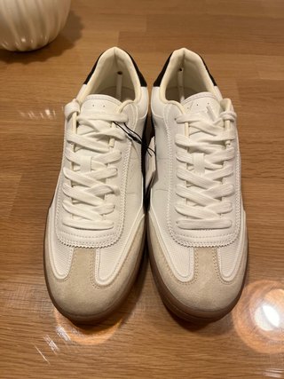 Zapatilla Suela Contraste - Color Blanco -Talla 44