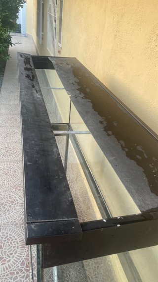 Acuario 300L con mueble.  Precio negociable