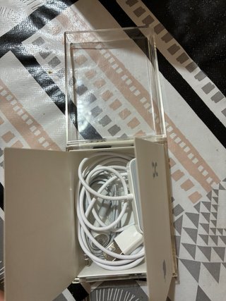 iPod Shuffle 2ª Gen Plata con Caja