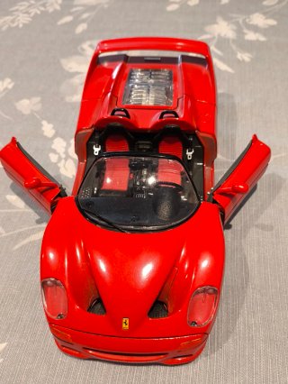 Ferrari F50 1/18 Bburago Rojo
