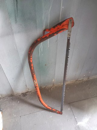 Sierra de arco para madera