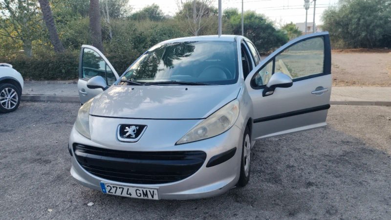 Peugeot 207 2009 - foto 1
