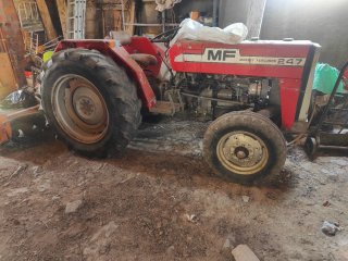 Tractor Massey Ferguson 247