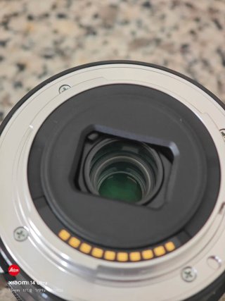 Sony E 16-50mm f/3.5-5.6 OSS Objetivo