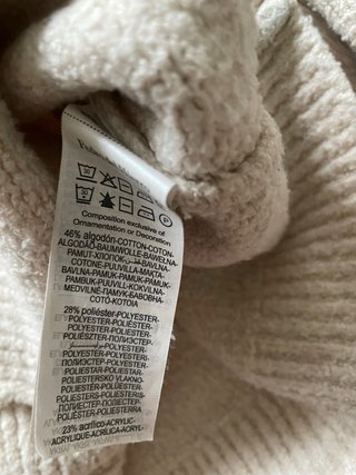 Chaqueta beige bordada