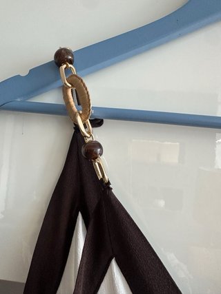 Vestido midi plisado abalorios